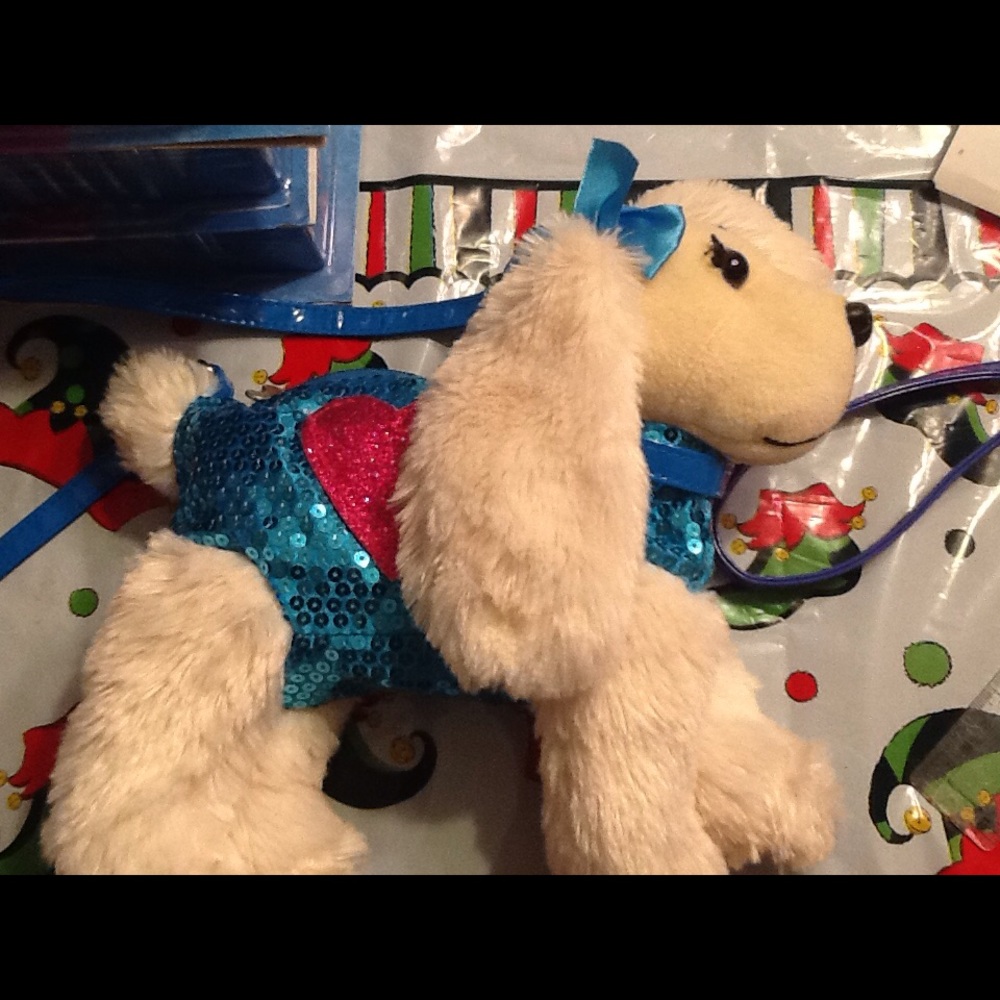 Poochie Pup Purse- new!!